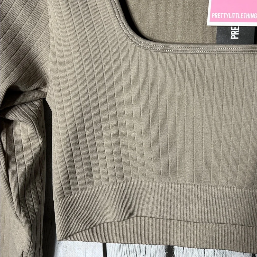 PrettyLittleThing stone wide contour rib square neck long sleeve crop top XL